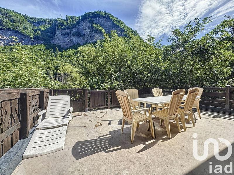 Maison - 93 m² - 4 pièces