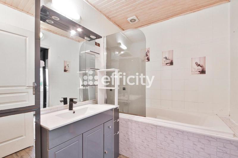 Maison - 114 m² - 4 pièces