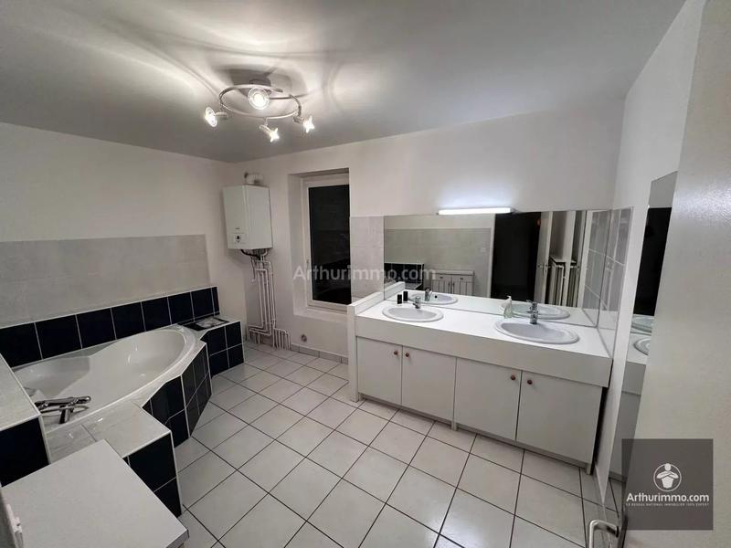 Appartement - 220 m² - 7 pièces