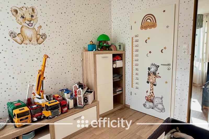 Appartement - 81 m² - 4 pièces