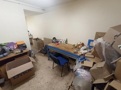 Local commercial - 182 m²