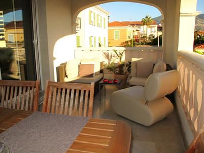 Loft - 140 m² - 4 pièces