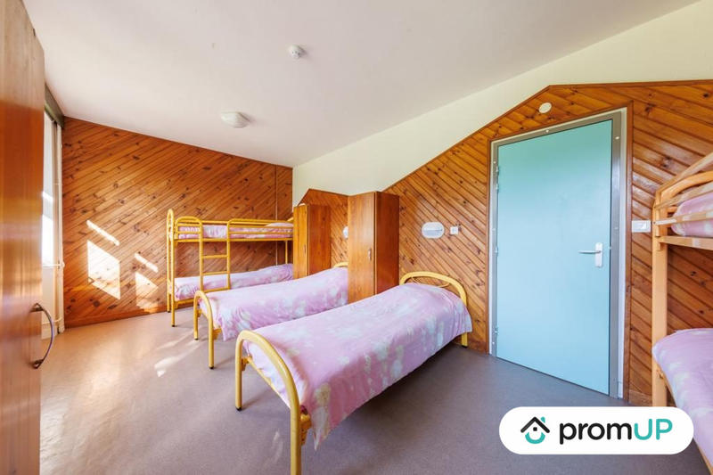 Local d'activités - 540 m² - 26 pièces