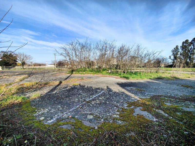 Terrain constructible - 2 130 m²