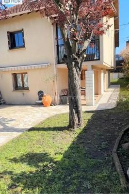 Maison - 160 m² - 7 pièces