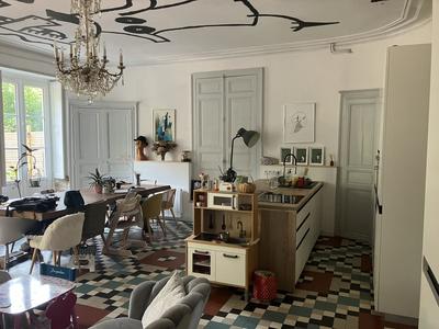 Appartement - 105 m² - 4 pièces