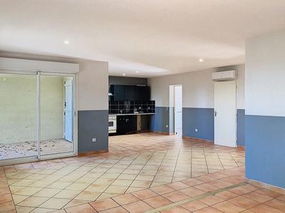 Maison - 210 m² - 4 pièces