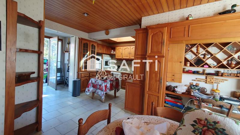 Maison - 300 m² - 10 pièces