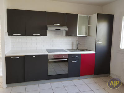 Maison - 102 m² - 4 pièces