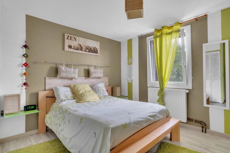 Villa - 167 m² - 6 pièces