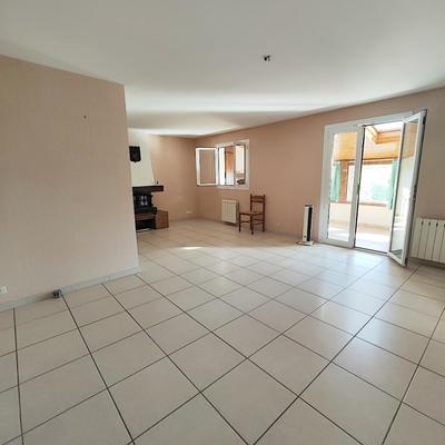 Maison - 102 m² - 5 pièces