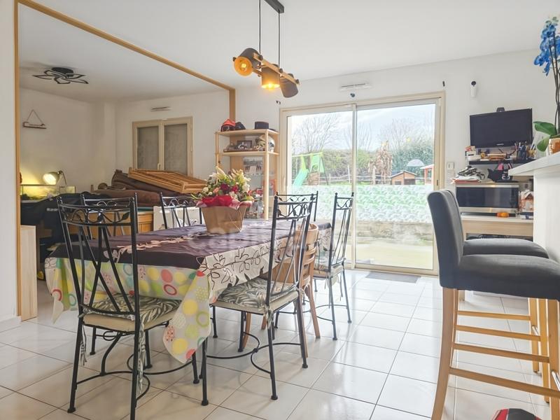 Pavillon - 160 m² - 7 pièces