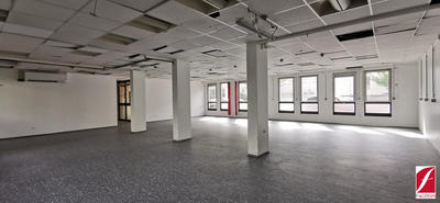 Bureau - 450 m²