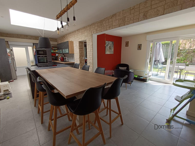 Maison - 191 m² - 7 pièces