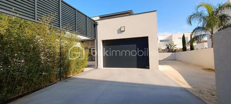 Maison - 121 m² - 5 pièces