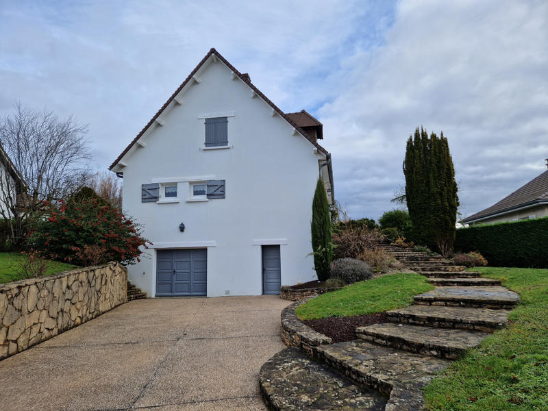 Maison - 158 m² - 5 pièces