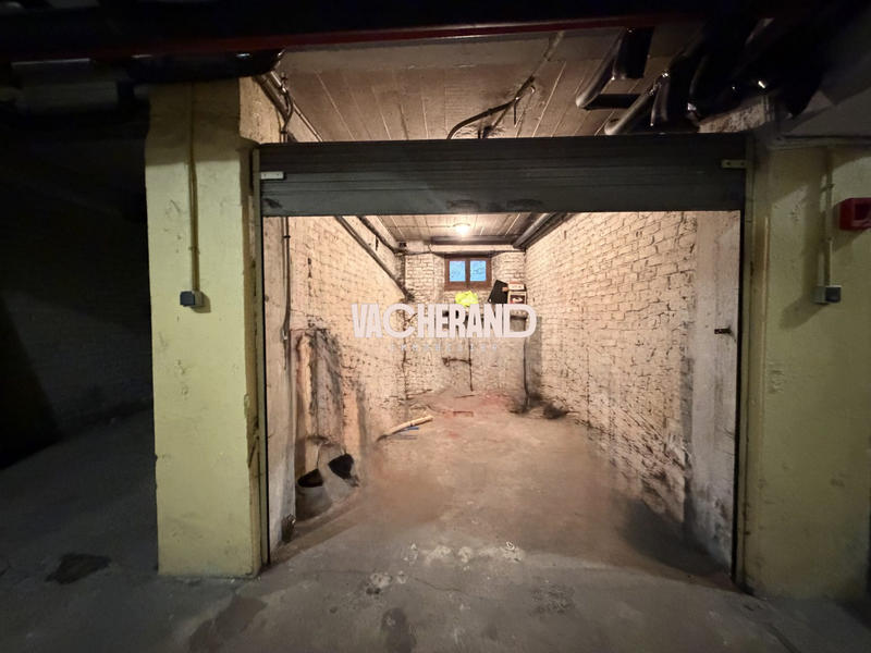 Appartement - 166 m² - 6 pièces