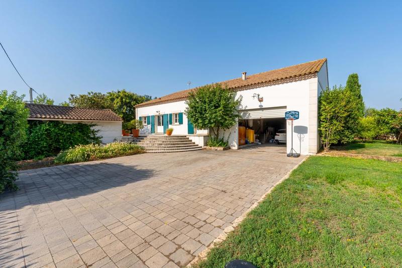 Maison - 214 m² - 5 pièces