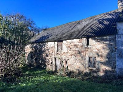 Grange - 84 m² - 4 pièces