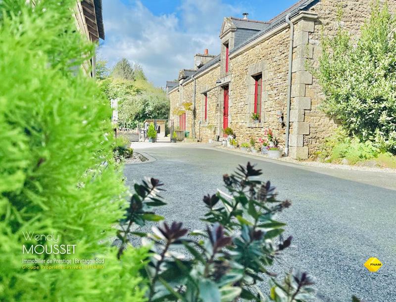 Longère - 347 m² - 14 pièces