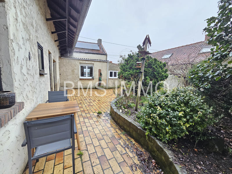 Maison - 93 m² - 4 pièces