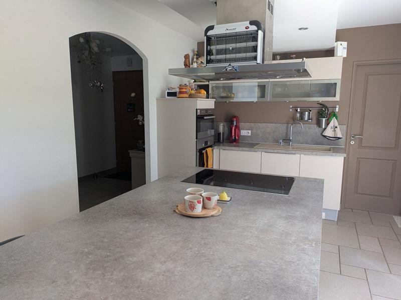 Maison - 198 m² - 7 pièces