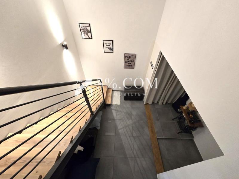 Loft - 144 m² - 5 pièces