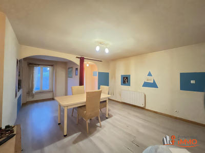 Maison - 101 m² - 5 pièces