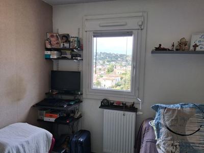 Appartement - 79 m² - 4 pièces
