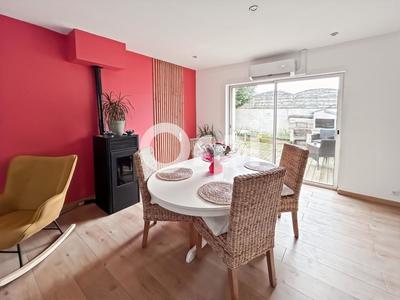 Maison - 105 m² - 4 pièces