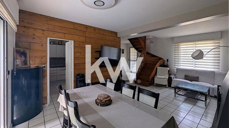 Maison - 130 m² - 6 pièces