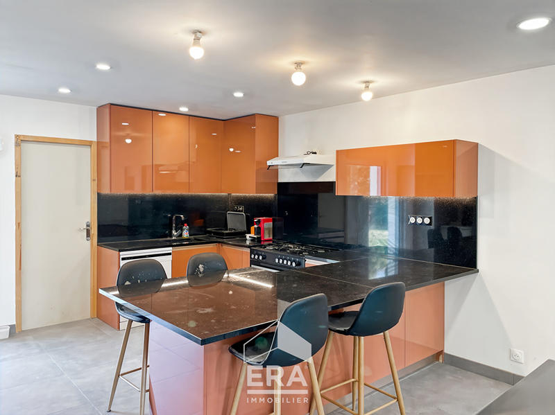 Maison - 175 m² - 7 pièces