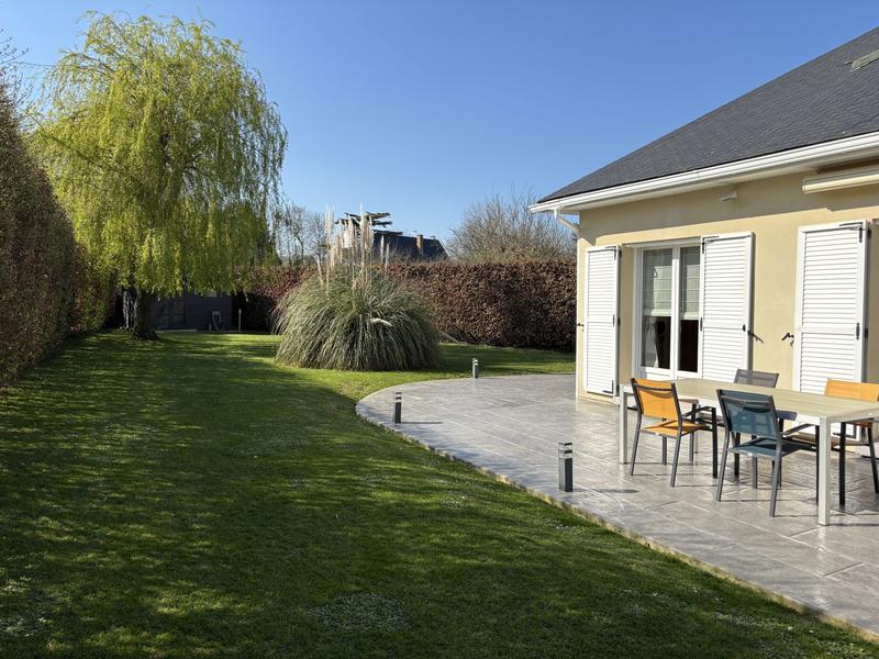 Maison traditionnelle - 180 m² - 6 pièces