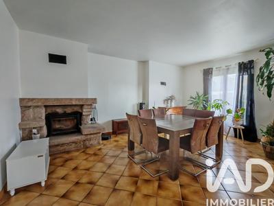 Maison - 161 m² - 8 pièces