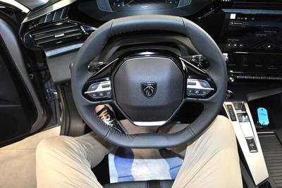 Peugeot 308 III 1.2 Puretech 130 Eat8 Allure Pack