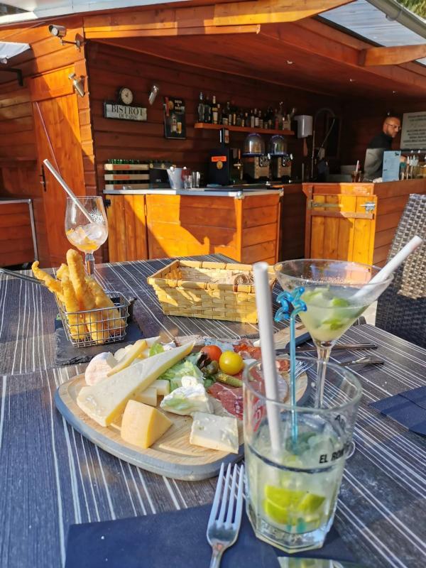 Appartement - 900 m² - 9 pièces