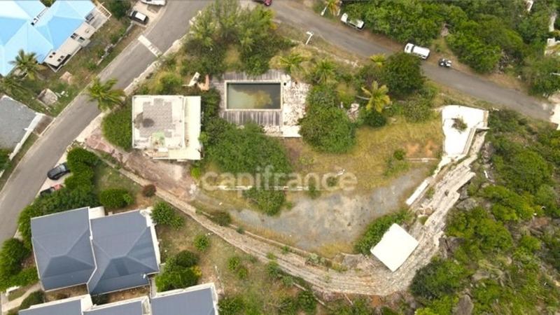 Terrain constructible - 2 195 m²