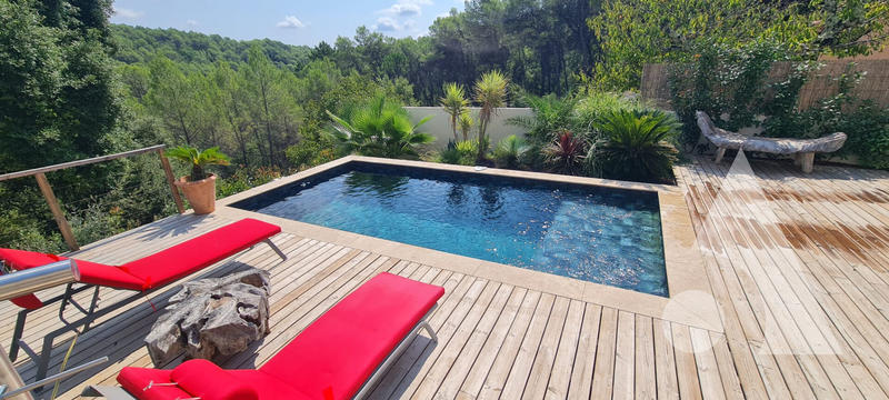 Maison - 140 m² - 4 pièces