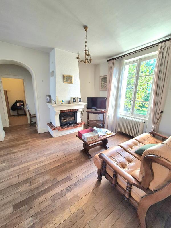 Maison - 140 m² - 6 pièces