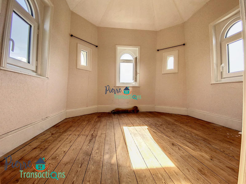 Maison - 145 m² - 5 pièces