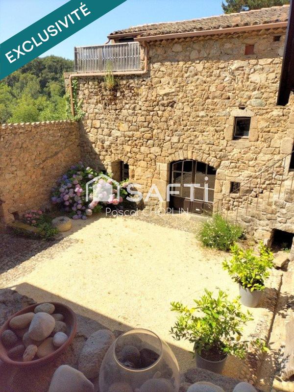 Maison - 344 m² - 11 pièces