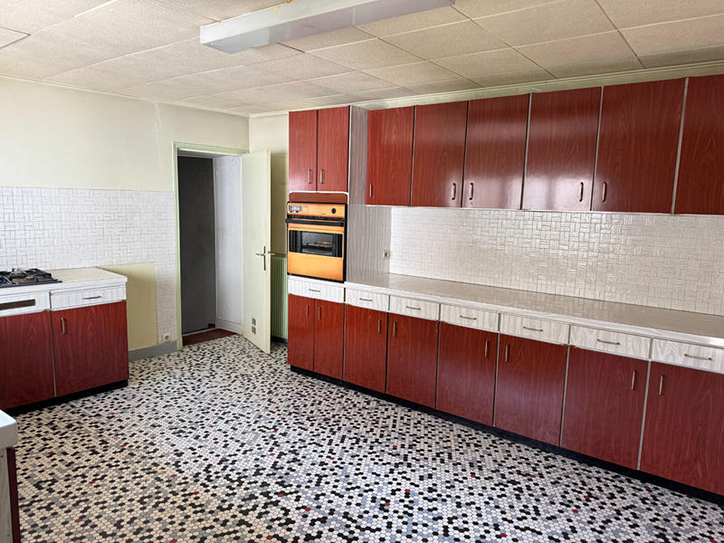 Maison - 145 m² - 8 pièces