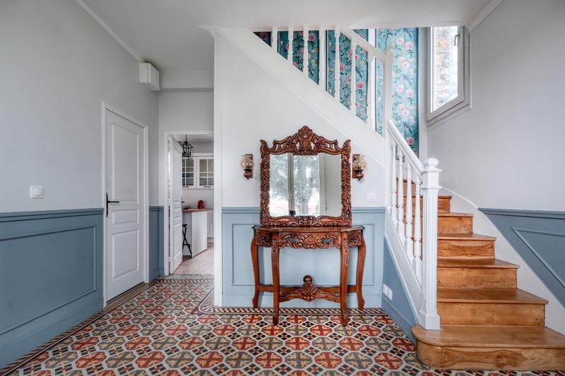 Maison bourgeoise - 260 m² - 9 pièces