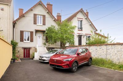 Maison - 143 m² - 6 pièces