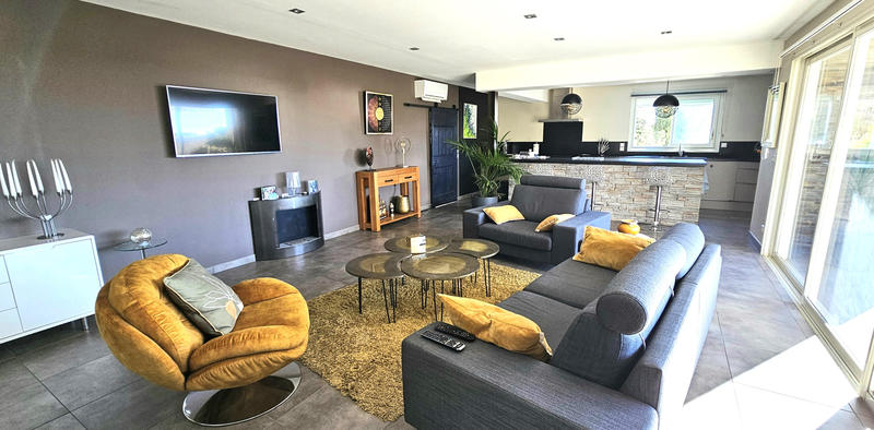 Maison - 193 m² - 4 pièces