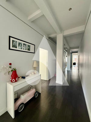 Appartement - 202 m² - 5 pièces