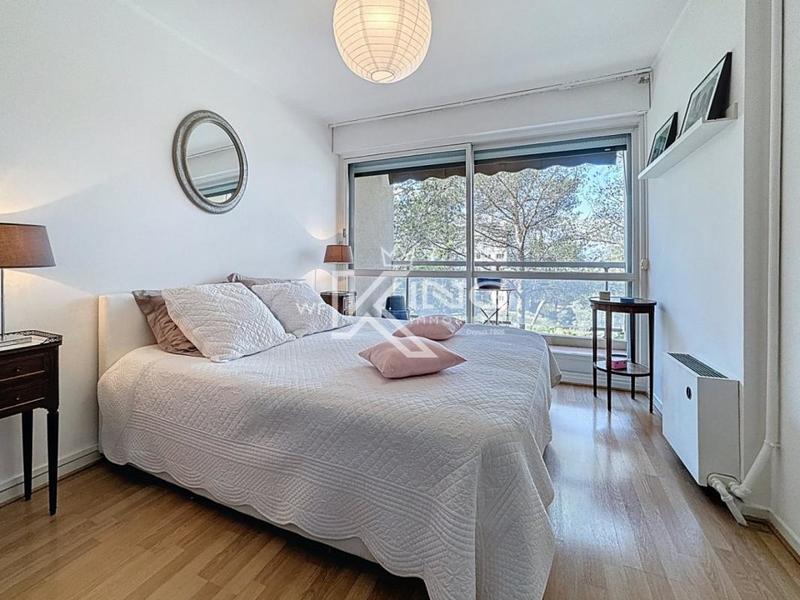 Appartement - 84 m² - 4 pièces