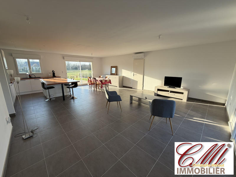 Maison - 104 m² - 5 pièces