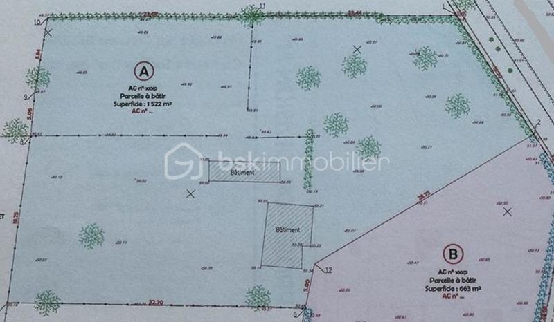 Terrain constructible - 1 522 m²