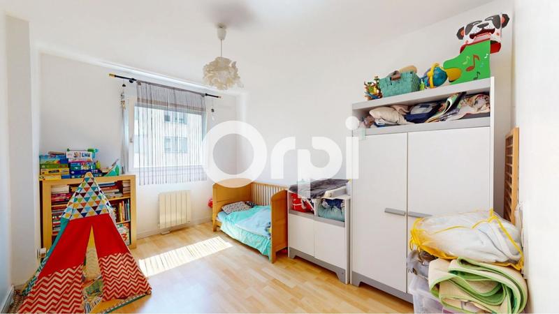 Appartement - 85 m² - 4 pièces